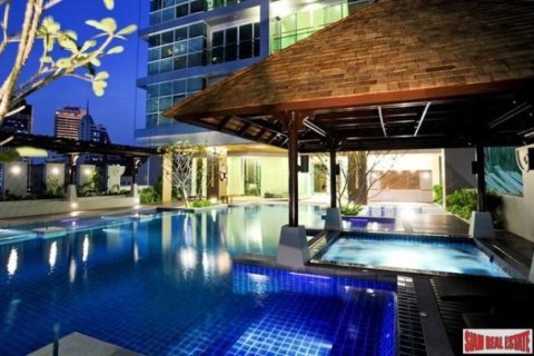 2 bedrooms Apartment in Bangkok, Thailand No. 95834 1