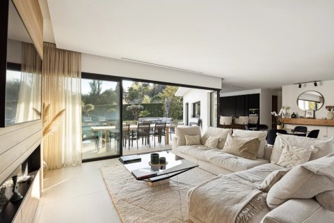 Вилла с 4 спальнями в Сен-Поль-де-Ванс, Франция №99756 5