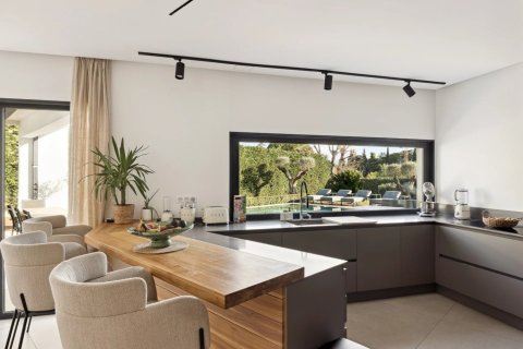 Вилла с 4 спальнями в Сен-Поль-де-Ванс, Франция №99756 7