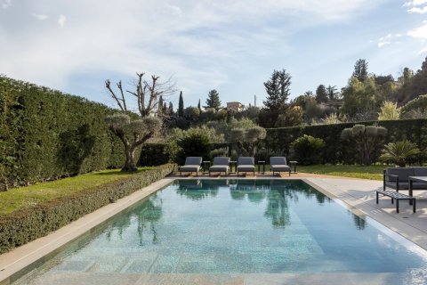 Вилла с 4 спальнями в Сен-Поль-де-Ванс, Франция №99756 3