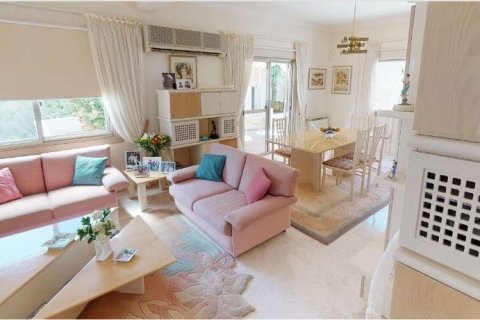 3 bedrooms House in Paphos, Cyprus No. 37220 7