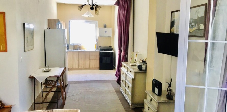 5 bedrooms Apartment in Corfu, Greece No. 109545