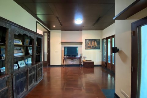 6 bedrooms House in Chiang Mai, Thailand No. 98192 9