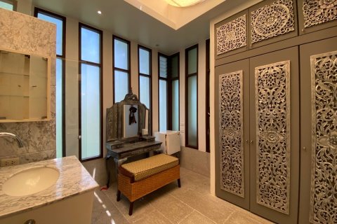 6 bedrooms House in Chiang Mai, Thailand No. 98192 3