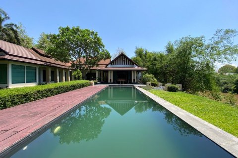 6 bedrooms House in Chiang Mai, Thailand No. 98192 1