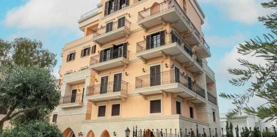 3 bedrooms Apartment in Limassol, Cyprus No. 102281