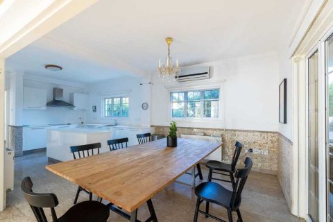 Вилла с 4 спальнями в Айя Напа, Кипр №29055 9