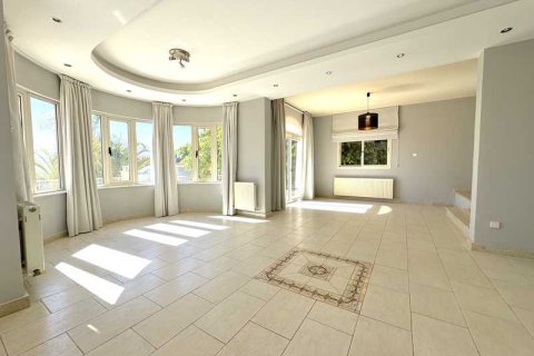 5 bedrooms Villa in Germasogeia, Cyprus No. 75384 7