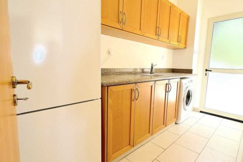 5 bedrooms Villa in Germasogeia, Cyprus No. 75384 13