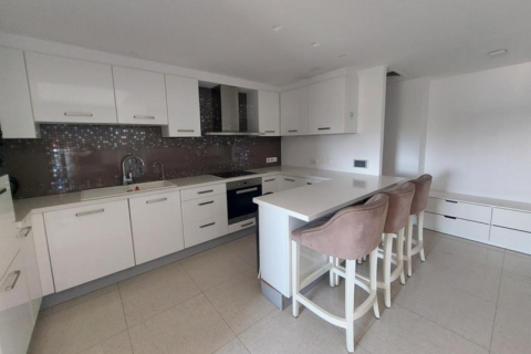 3 bedrooms Apartment in Limassol, Cyprus No. 78663 4