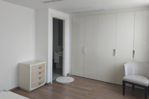 3 bedrooms Apartment in Limassol, Cyprus No. 78663 6