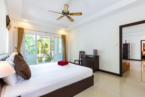 3 bedrooms Villa in Rawai, Thailand No. 97359 18