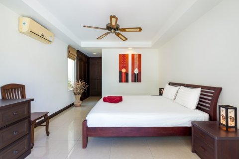 3 bedrooms Villa in Rawai, Thailand No. 97359 20