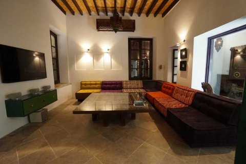 3 bedrooms House in Nicosia, Cyprus No. 101796 6