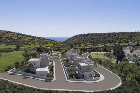 3 bedrooms Villa in Agios Tychonas, Cyprus No. 44426 3