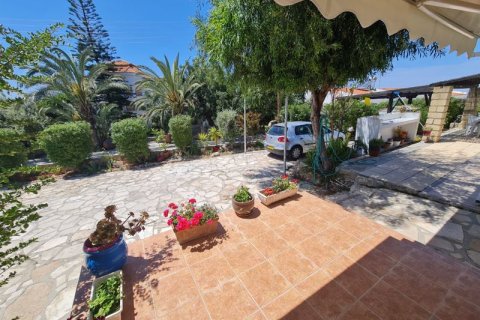 6 bedrooms Villa in Tala, Cyprus No. 36749 23
