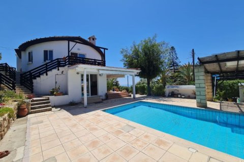 6 bedrooms Villa in Tala, Cyprus No. 36749 1