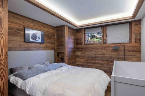 6 bedrooms House in Combloux, France No. 99535 12