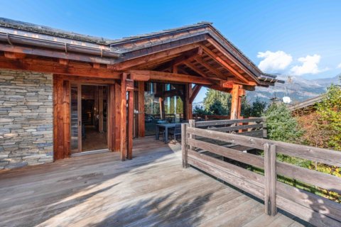 6 bedrooms House in Combloux, France No. 99535 15