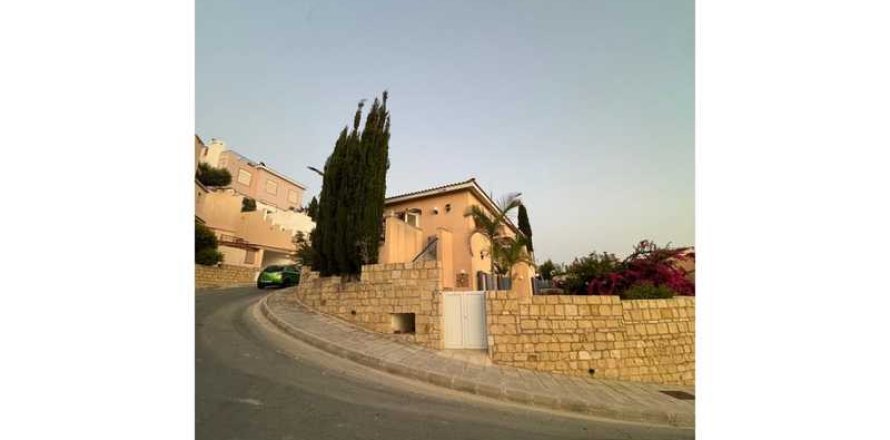 3 chambres House à Chloraka, Cyprus No. 79677