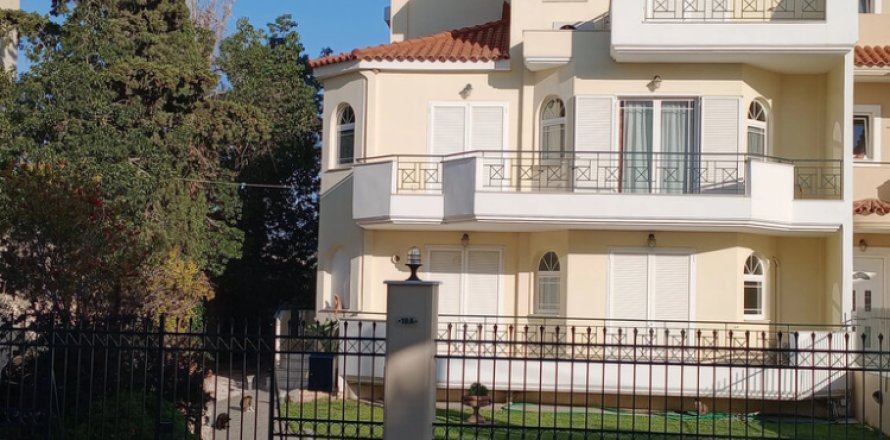 4 dormitorios House en Kalyvia Thorikou, Greece No. 107767