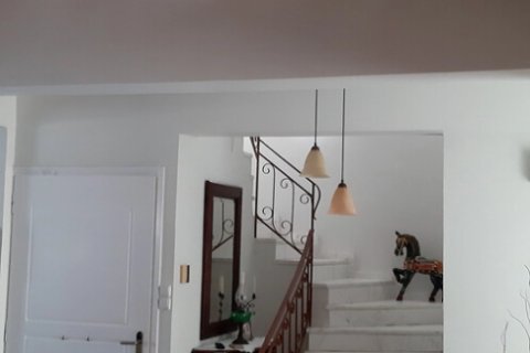 4 dormitorios House en Kalyvia Thorikou, Greece No. 107767 12