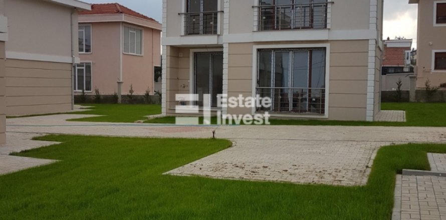 Вилла с 3 спальнями в Стамбул, Турция №114848