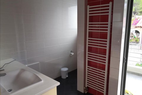 6 bedrooms House in Markopoulo Mesogaias, Greece No. 109546 15