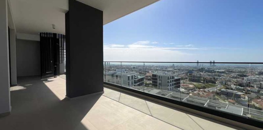 3 dormitorios Penthouse en Agios Athanasios, Cyprus No. 102776