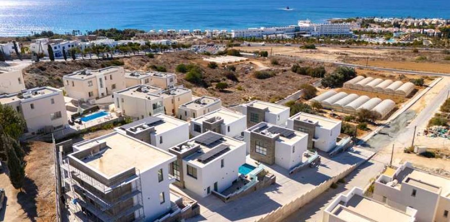 3 chambres Villa à Chloraka, Cyprus No. 73086