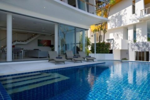 4 bedrooms Villa in Surat Thani, Thailand No. 95954 16