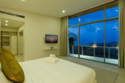 4 bedrooms Villa in Surat Thani, Thailand No. 95954 2