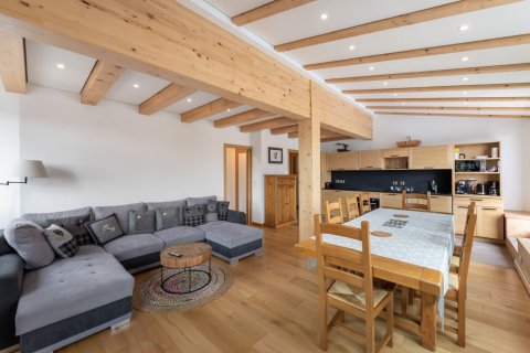 8 bedrooms Apartment in Les Belleville, France No. 100004 10