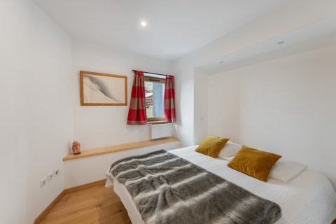 8 bedrooms Apartment in Les Belleville, France No. 100004 17