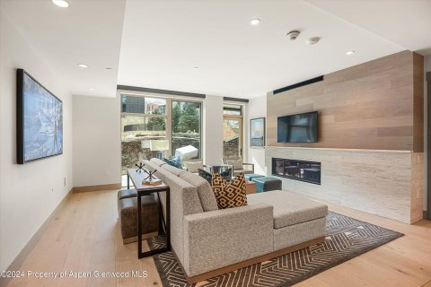 3 dormitorios Condominio  en Snowmass Village, USA No. 75404 4