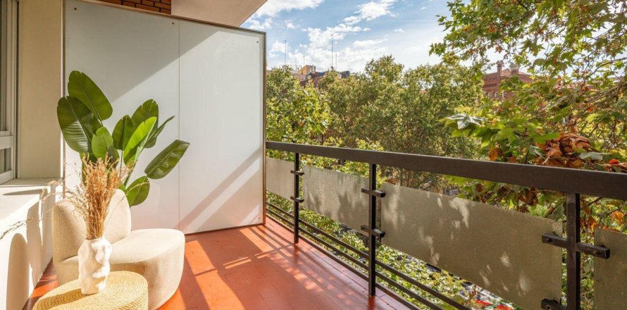 2 bedrooms Apartment in Madrid, Spain No. 113786