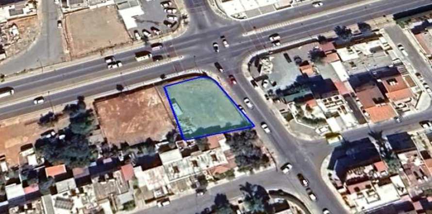 Commercial property in Kato Polemidia, Cyprus No. 70875