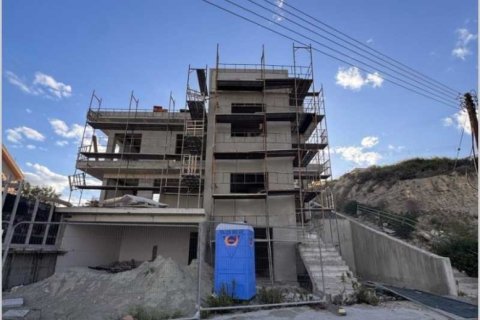 4 bedrooms Villa in Agios Athanasios, Cyprus No. 101129 1