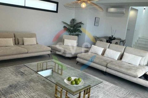 5 bedrooms Villa in Germasogeia, Cyprus No. 74133 2