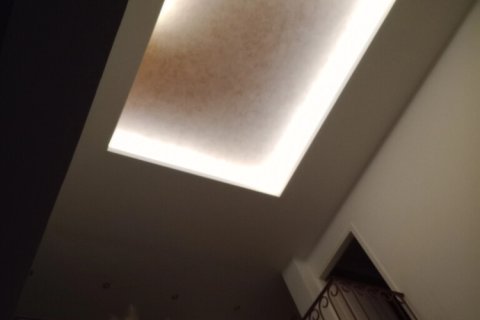 4 dormitorios House en Kalyvia Thorikou, Greece No. 107757 9