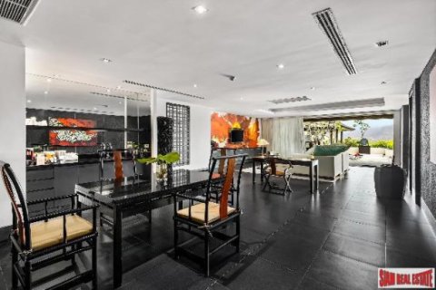 2 bedrooms Penthouse in Layan Beach, Thailand No. 96299 2