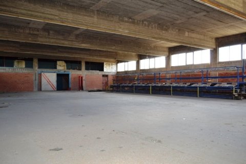 1800m² Commercial property in Thessaloniki, Greece No. 59947 6