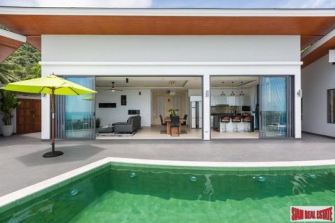 3 bedrooms Villa on the Chaweng Beach, Thailand No. 95922 4
