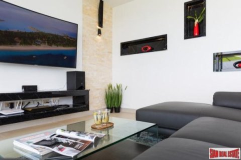 3 bedrooms Villa on the Chaweng Beach, Thailand No. 95922 10