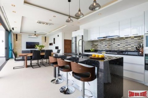 3 bedrooms Villa on the Chaweng Beach, Thailand No. 95922 28