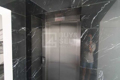 3 bedrooms Apartment in Limassol, Cyprus No. 64118 3