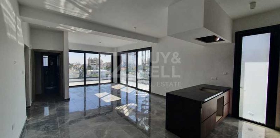 3 bedrooms Apartment in Limassol, Cyprus No. 64118