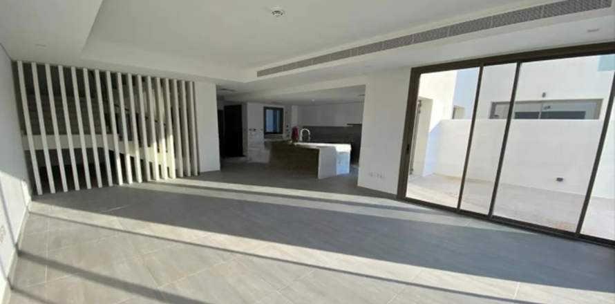 3 bedrooms Duplex in Thach Than, Vietnam No. 99006