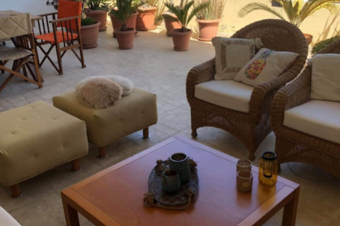 3 bedrooms Apartment in Limassol, Cyprus No. 35083 6