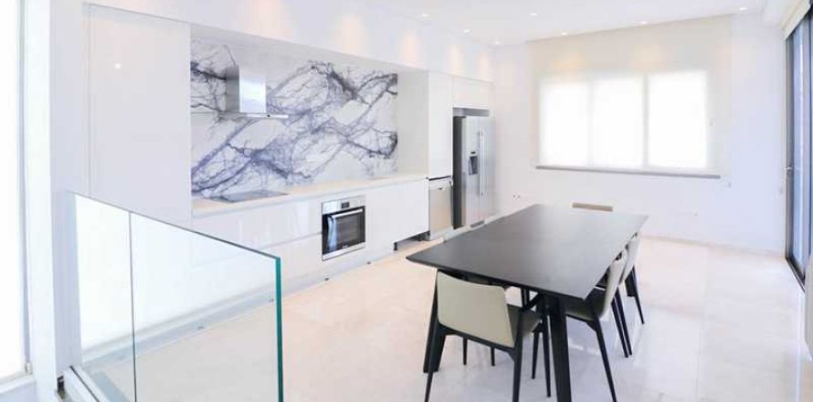 3 chambres Appartement à Limassol, Cyprus No. 72904